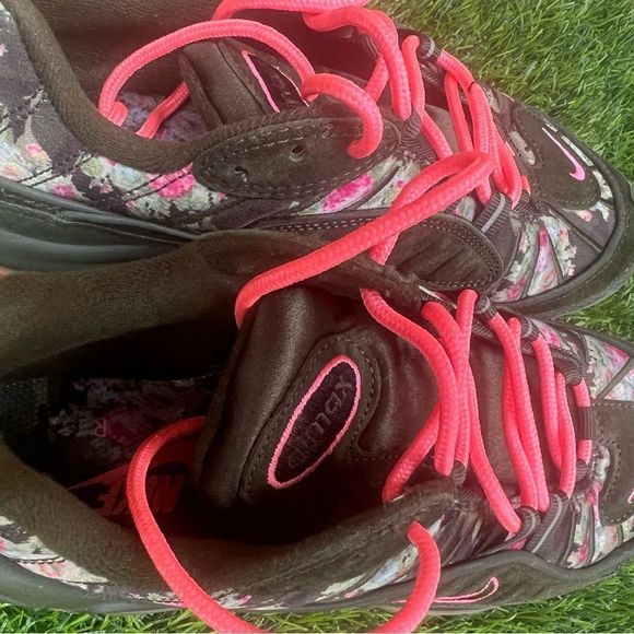 Women's Nike Air Max 98 Size 7.5 CAMO GREEN FLORAL BLACK PRINT PINK AQ6468-300 - Picture 6 of 7